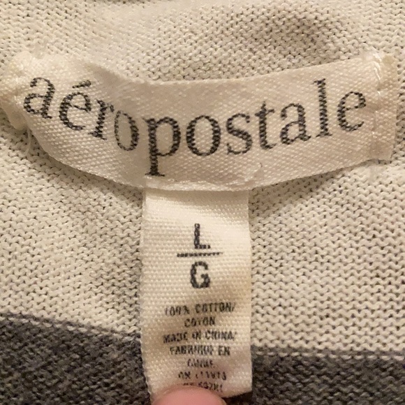 Aeropostale front tie crop sweater - Picture 2 of 2